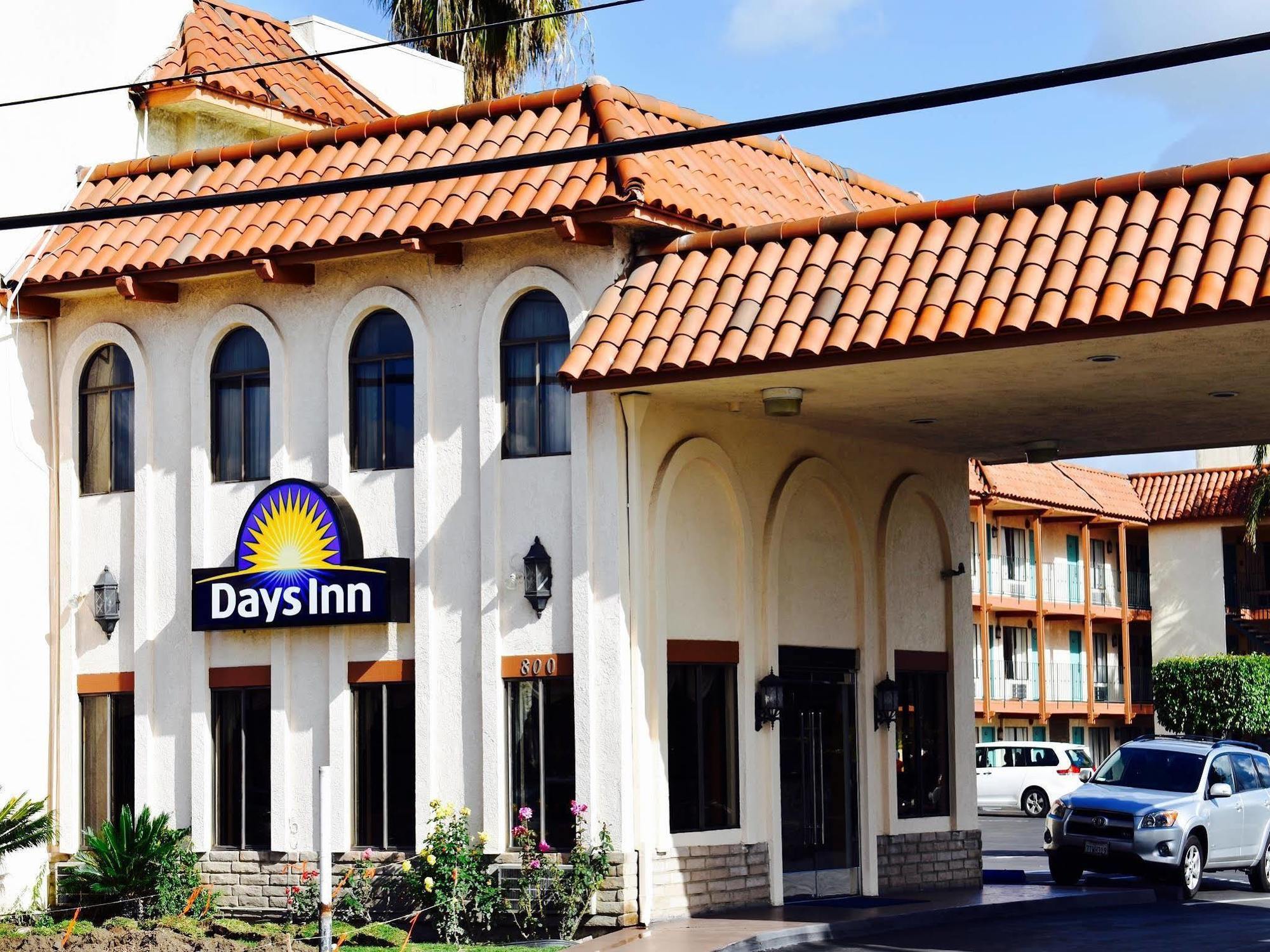 Days Inn By Wyndham Anaheim Near The Park Zewnętrze zdjęcie